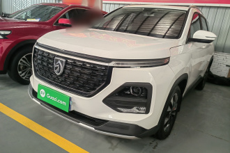 宝骏530 2021款 全球车周年纪念版 1.5T CVT尊贵互联型 5座