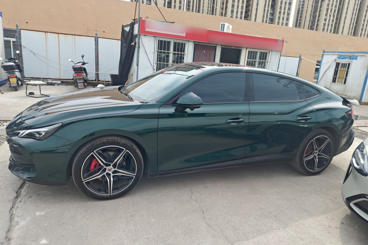 名爵 MG7 2025款 2.0T Trophy+ 超级智驾版车身外观4