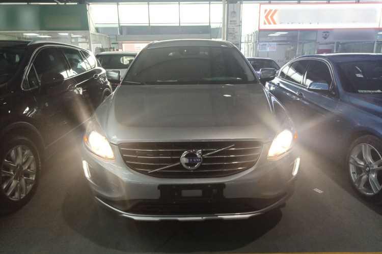 沃尔沃XC60(进口) 2014款 改款 T5 智雅版车身外观2