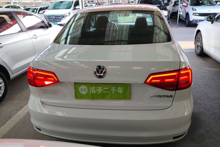 大众 速腾 2015款 1.6L 自动时尚型车身外观6
