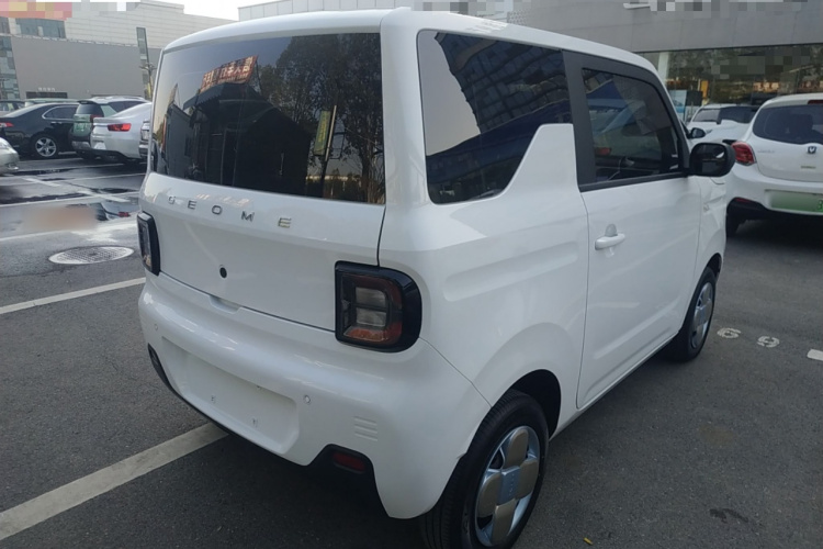 吉利银河 2023款 熊猫mini 200km 耐力熊车身外观6005