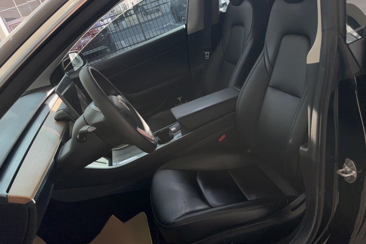 特斯拉 Model 3 2020款 长续航后轮驱动版局部细节19