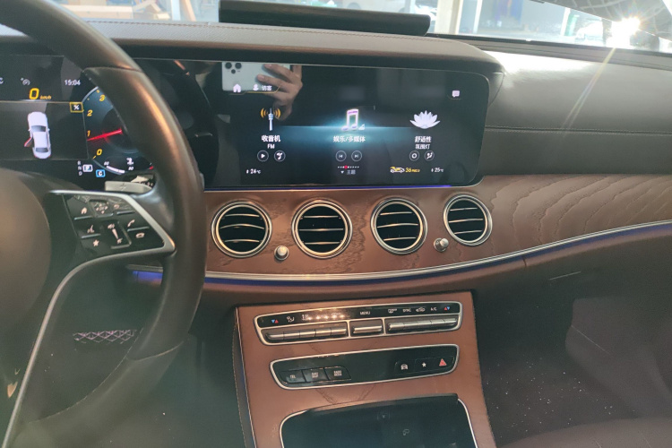 奔驰E级 2021款 改款 E 260 L局部细节16