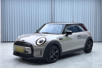 MINI 2023款 1.5T COOPER 艺术家