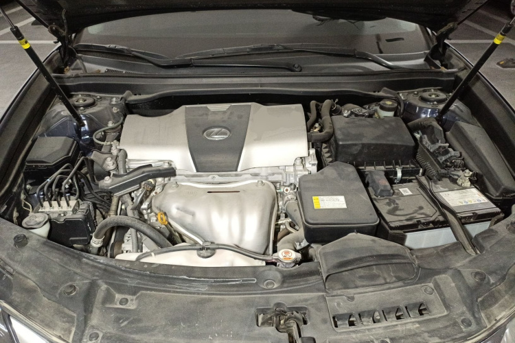 雷克萨斯ES 2015款 200 精英版局部细节24