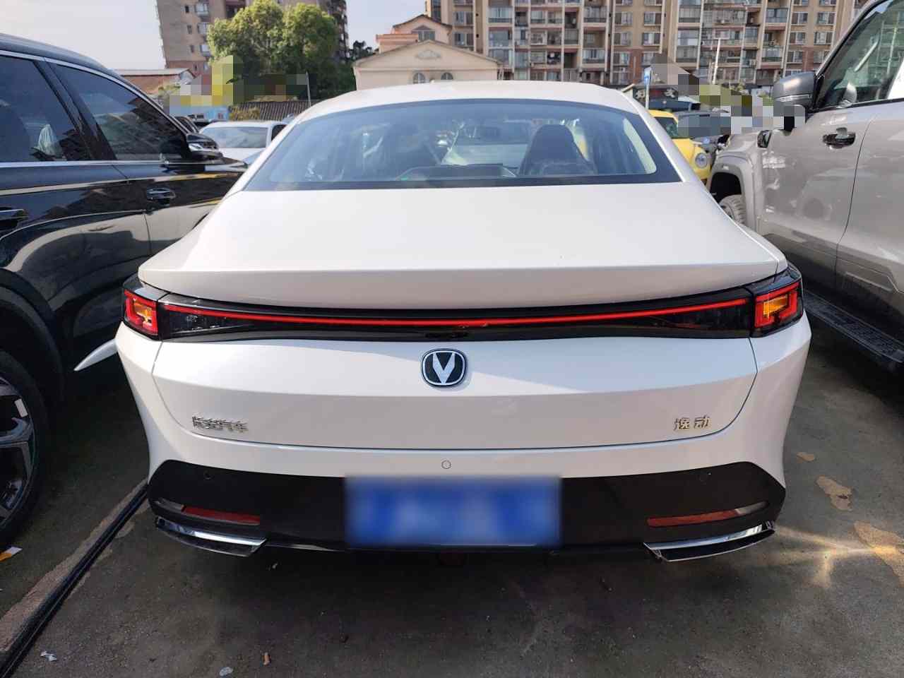 长安 逸动 2025款 蓝鲸 1.5T 500Bar尊贵型(4)