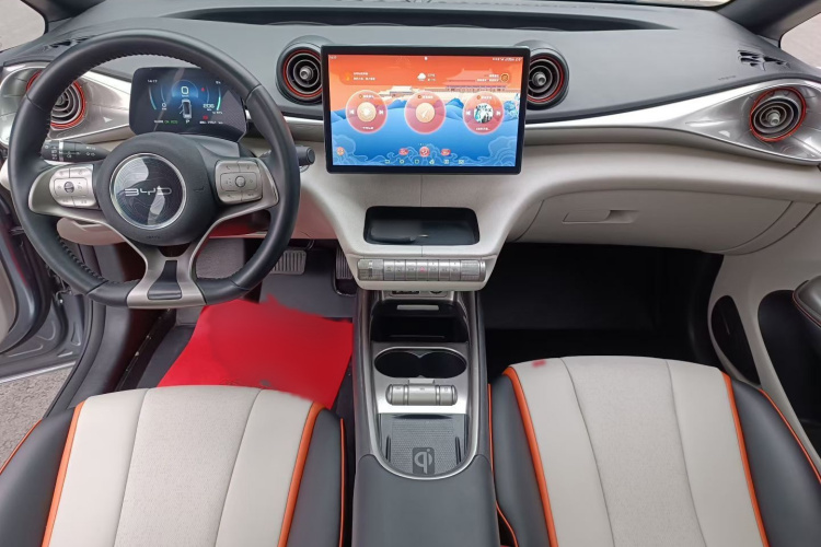 比亚迪 海豚 2021款 405km 时尚版中控内饰7004