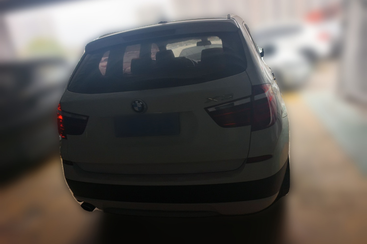 宝马X3(进口) 2013款 改款 xDrive20i 豪华型车身外观6