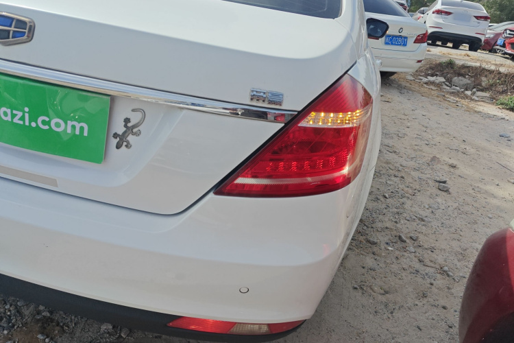 吉利汽车 帝豪 2016款 三厢 1.5L 手动向上版车身外观9