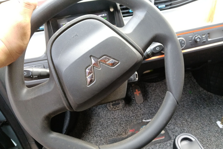 五菱汽车 宏光MINIEV 2020款 自在款 三元锂中控内饰13