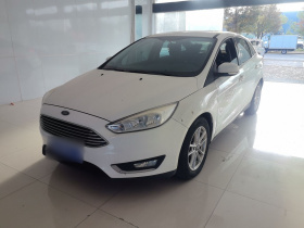 福特 福克斯 2017款 三厢 1.6L 自动风尚型智行版