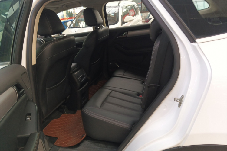 比亚迪 唐 2019款 2.0T 自动智联尊贵型 7座 国VI中控内饰7004