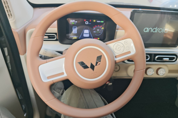 五菱汽车 宏光MINIEV 2024款 第三代 215km 青春版中控内饰13