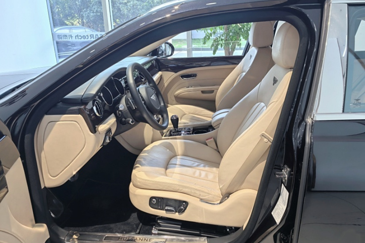 宾利 慕尚 2011款 6.8T 豪华版中控内饰7007