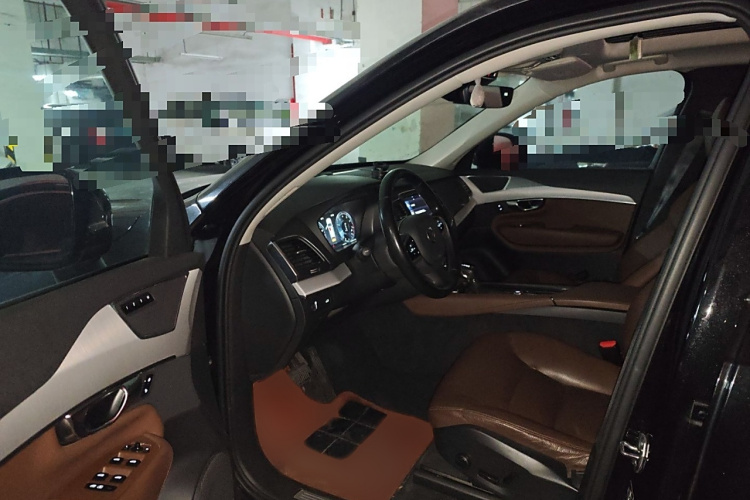 沃尔沃XC90 2020款 T5 智行豪华版 5座中控内饰7003