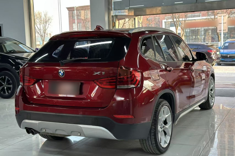 宝马X1 2014款 sDrive18i X设计套装车身外观6004