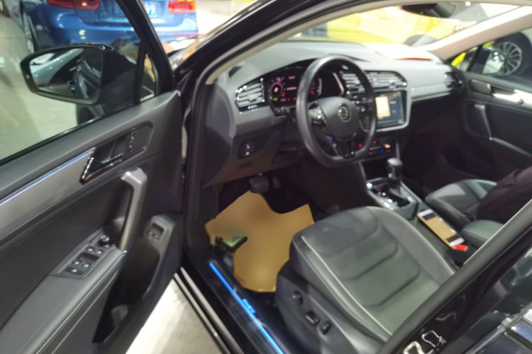 大众 途观L新能源 2021款 430PHEV 插电混动旗舰版中控内饰7003