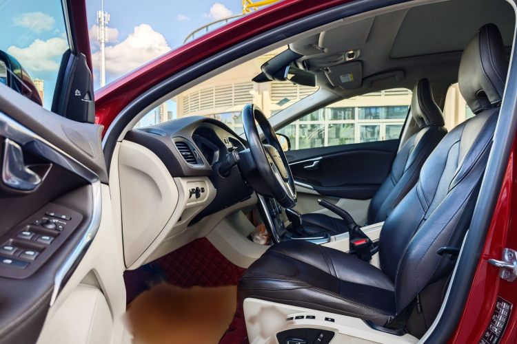 沃尔沃V40 2015款 1.6T 智雅版中控内饰7002