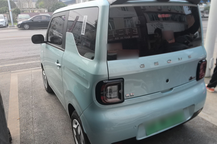 吉利银河 2025款 210km 熊猫卡丁车身外观4