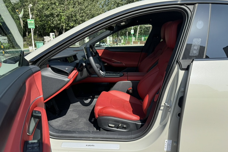 小米汽车 小米SU7 2024款 后驱超长续航高阶智驾Pro版中控内饰7009