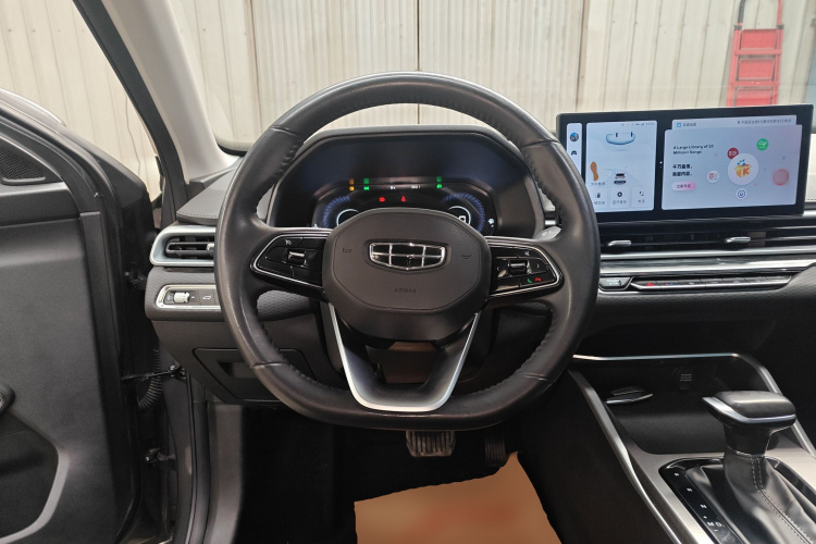 吉利汽车 帝豪 2023款 第4代冠军版 1.5L CVT豪华型中控内饰13