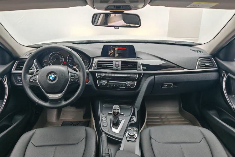 宝马3系 2017款 320Li M运动型中控内饰12