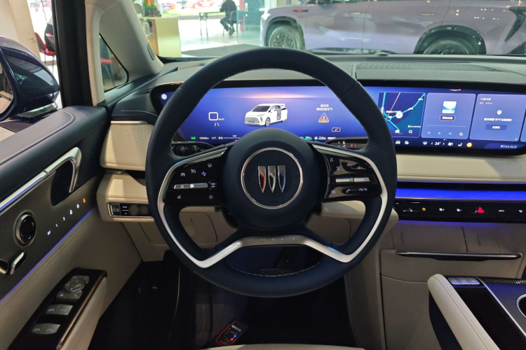 别克GL8新能源 2024款  陆尊 奢享版 7座中控内饰13