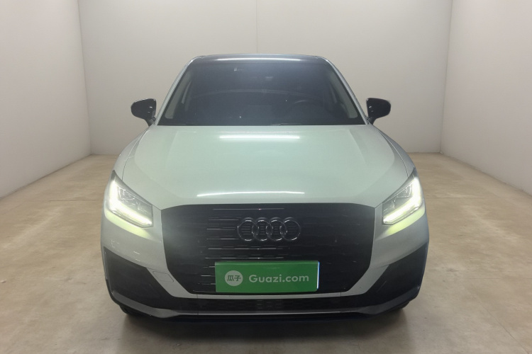 奥迪Q2L 2021款 35 TFSI 时尚动感型车身外观2