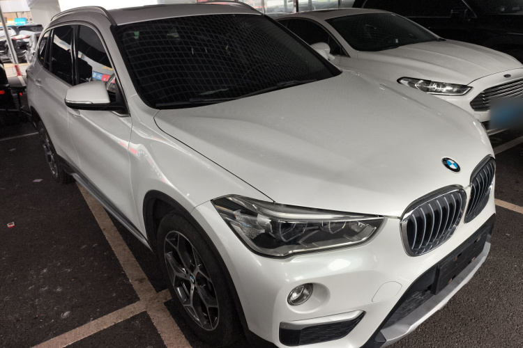 宝马X1 2018款 xDrive20Li 尊享型车身外观6002