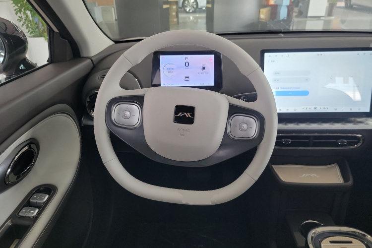 江淮钇为 钇为3 2024款 挚爱版 330km Air中控内饰13