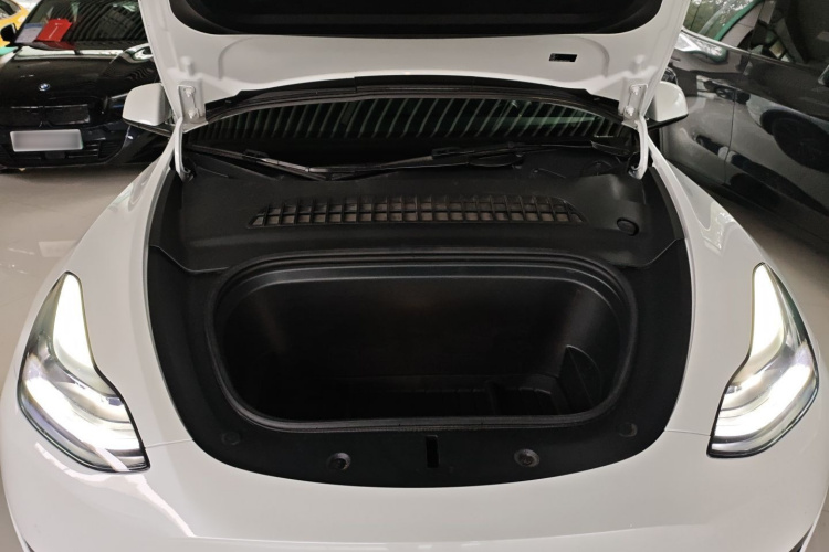 特斯拉 Model Y 2023款 后轮驱动版局部细节24