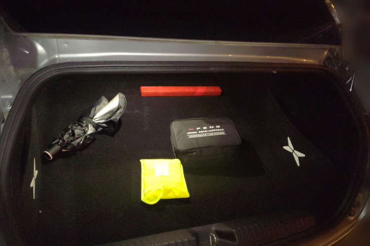 小鹏P7 2022款 625E中控内饰23