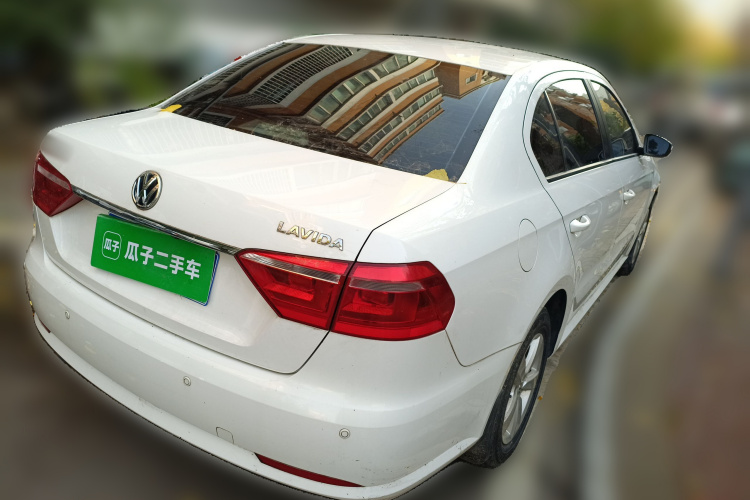 大众 朗逸 2013款 改款经典 1.6L 手动风尚版车身外观6005