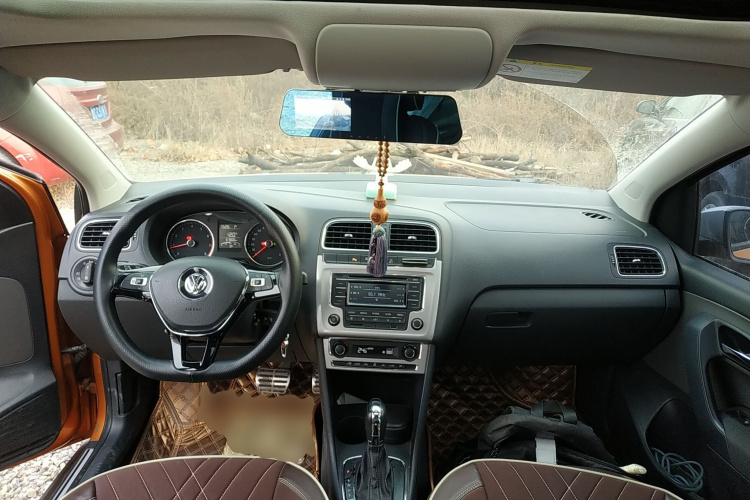 大众 2014款 1.6L Cross Polo 自动中控内饰7002
