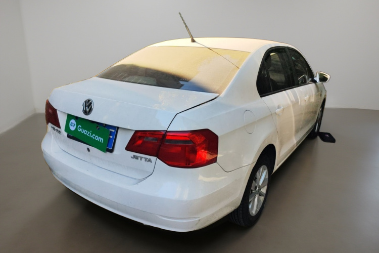 大众 捷达 2013款 1.6L 自动舒适型车身外观7