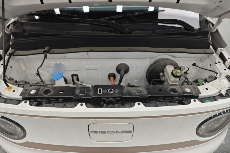 吉利银河 2023款 熊猫mini 200km 耐力熊机舱底盘24