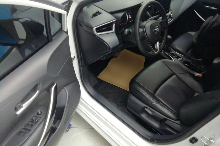 丰田 雷凌 2022款 双擎 1.8H E-CVT领先版中控内饰20