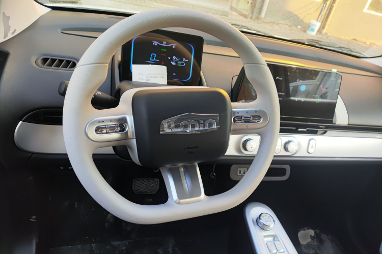 长安启源 长安Lumin 2026款 宝藏版 205km 心爱米 国轩中控内饰13