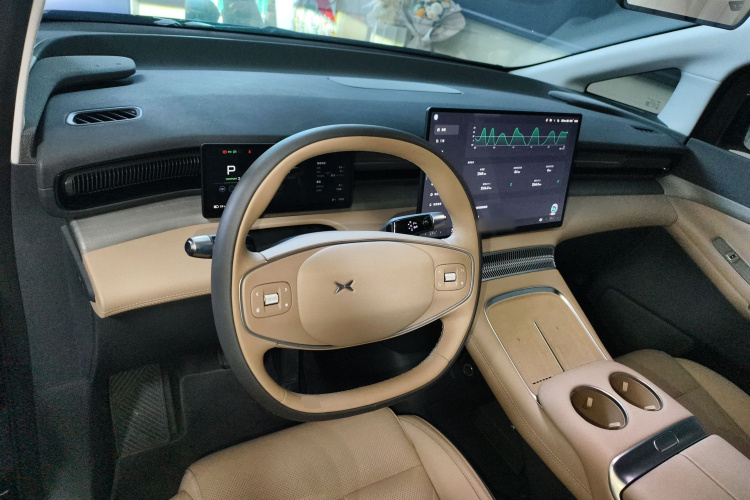 小鹏X9 2025款 650长续航 Max中控内饰7002