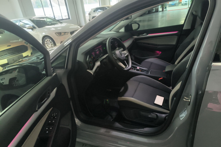 大众 高尔夫 2023款 改款 280TSI DSG Pro中控内饰20