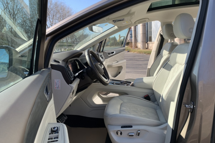 大众 威然 2022款 380TSI 旗舰版局部细节19