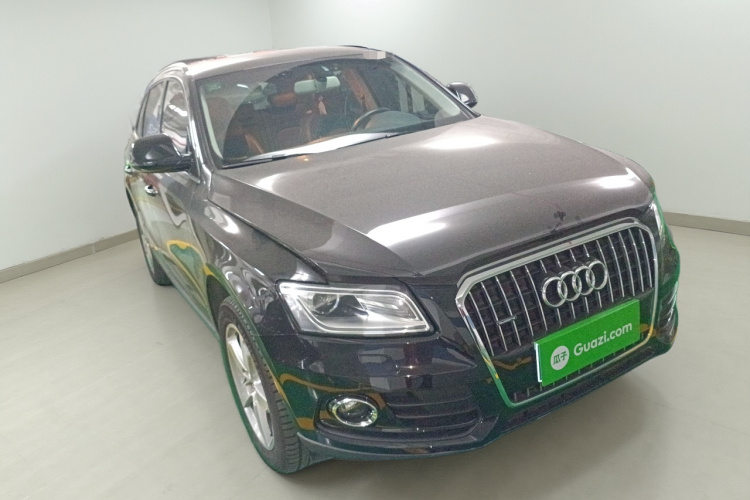 奥迪Q5 2016款 40 TFSI 技术型车身外观3