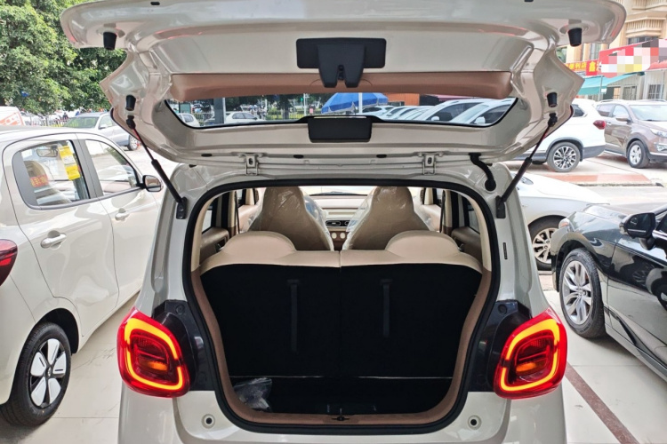 五菱汽车 宏光MINIEV 2025款 四门版 进阶款机舱底盘23