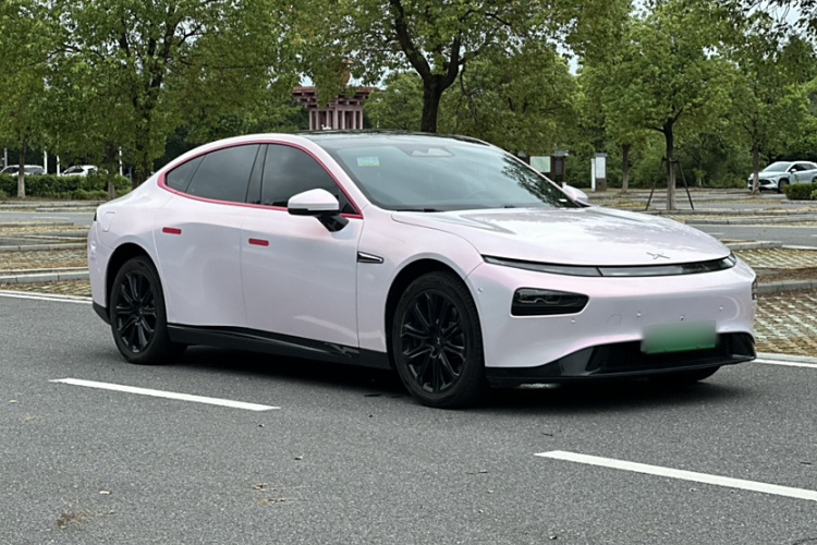 小鹏P7 2022款 625E车身外观6002
