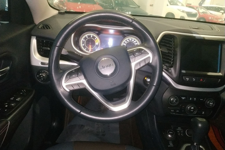 Jeep 自由光 2017款 2.4L 优越版局部细节13