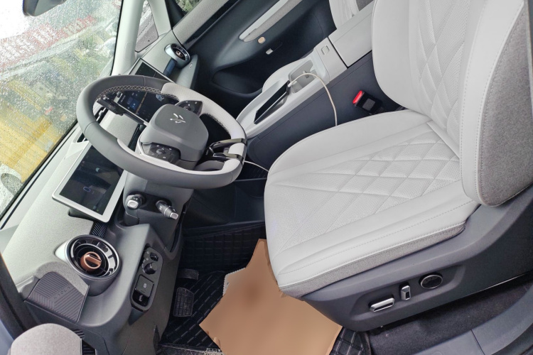 ARCFOX极狐 极狐考拉 2023款 家庭版Pro中控内饰19