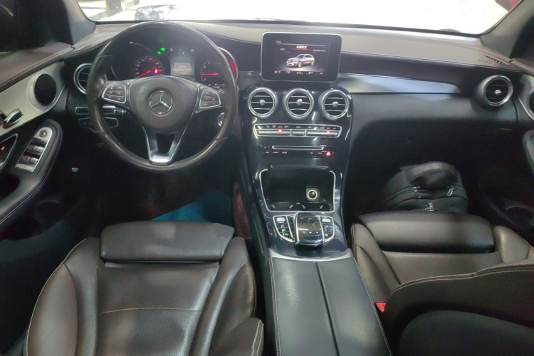 奔驰GLC 2017款 GLC 200 4MATIC中控内饰12