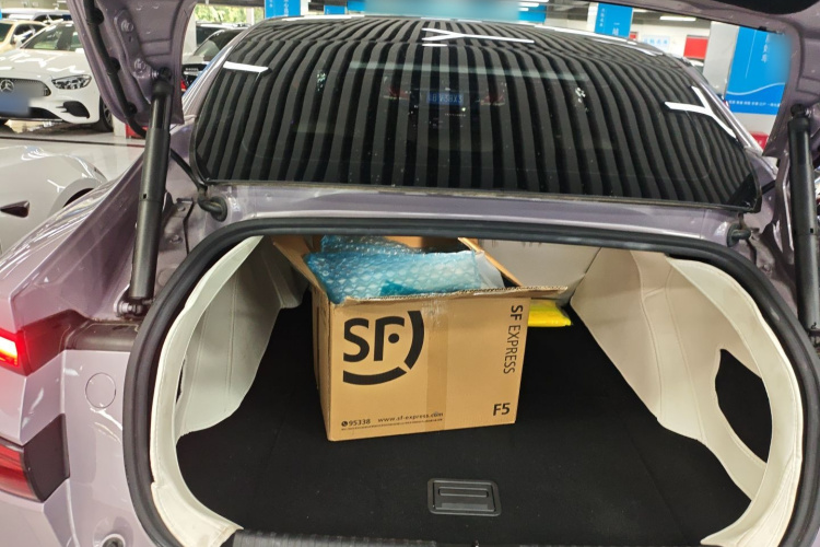 小鹏P7 2024款 P7i 702 Max 鹏翼版机舱底盘23