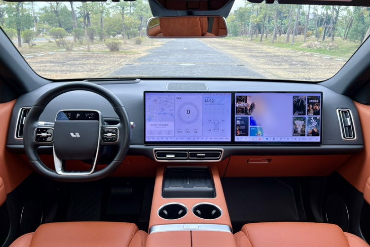 理想汽车 理想L6 2024款 Pro中控内饰7010