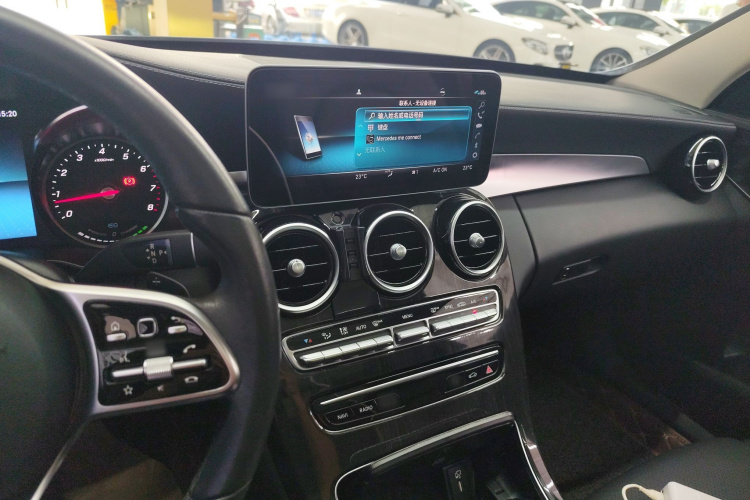 奔驰C级 2019款 C 260 L 运动版中控内饰7002